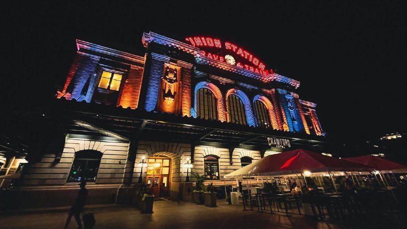 📍Denver, CO. Beatiful streets at night but easily one of the most boring downtowns I've ever been to; not much activities to do aside from walking post-dinner. #life📍Denver, CO. Beatiful streets at night but easily one of the most boring downtowns I've ever been to; not much activities to do aside from walking post-dinner. #life