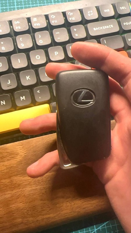 I will never, ever loose my car key again in lifetime, a reckless 70 bucks expenditure deviated my original monthly budget out after rent payment by a considerable amount. #lifeI will never, ever loose my car key again in lifetime, a reckless 70 bucks expenditure deviated my original monthly budget out after rent payment by a considerable amount. #life