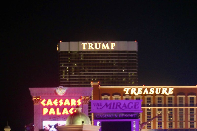 📍 A city of light, luck, and lusk, Vegas, Vegas, Vegas.📍 A city of light, luck, and lusk, Vegas, Vegas, Vegas.