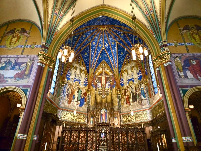 📍 Cathedral of the Madeleine.📍 Cathedral of the Madeleine.