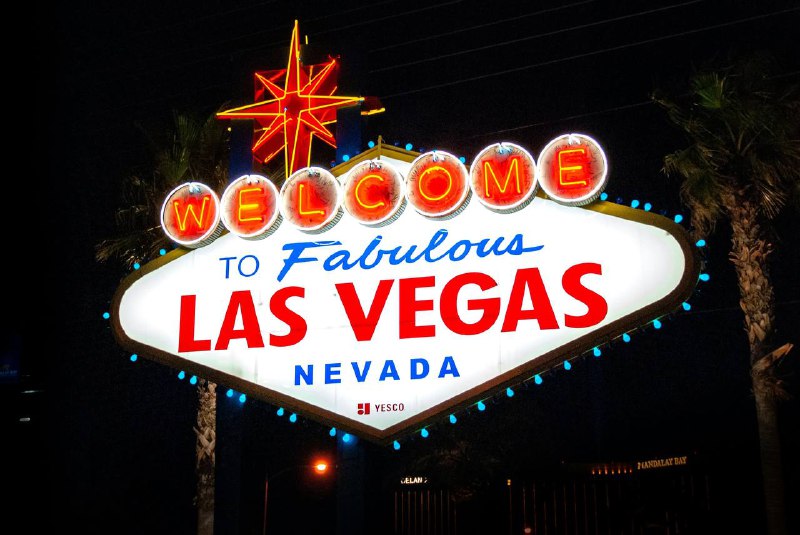 📍 A city of light, luck, and lusk, Vegas, Vegas, Vegas.📍 A city of light, luck, and lusk, Vegas, Vegas, Vegas.