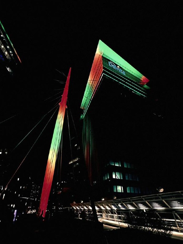 📍Denver, CO. Beatiful streets at night but easily one of the most boring downtowns I've ever been to; not much activities to do aside from walking post-dinner. #life📍Denver, CO. Beatiful streets at night but easily one of the most boring downtowns I've ever been to; not much activities to do aside from walking post-dinner. #life